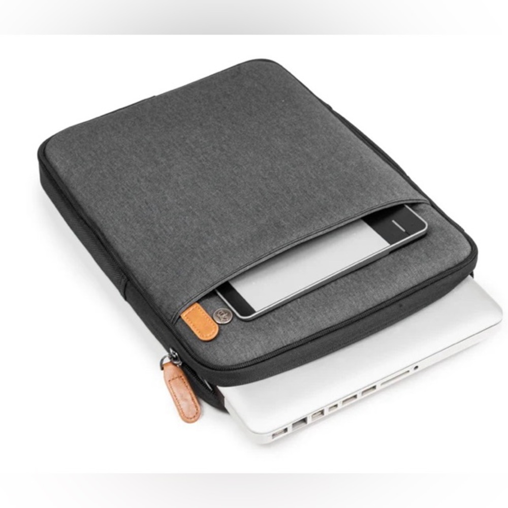 NWT Tablet Sleeve